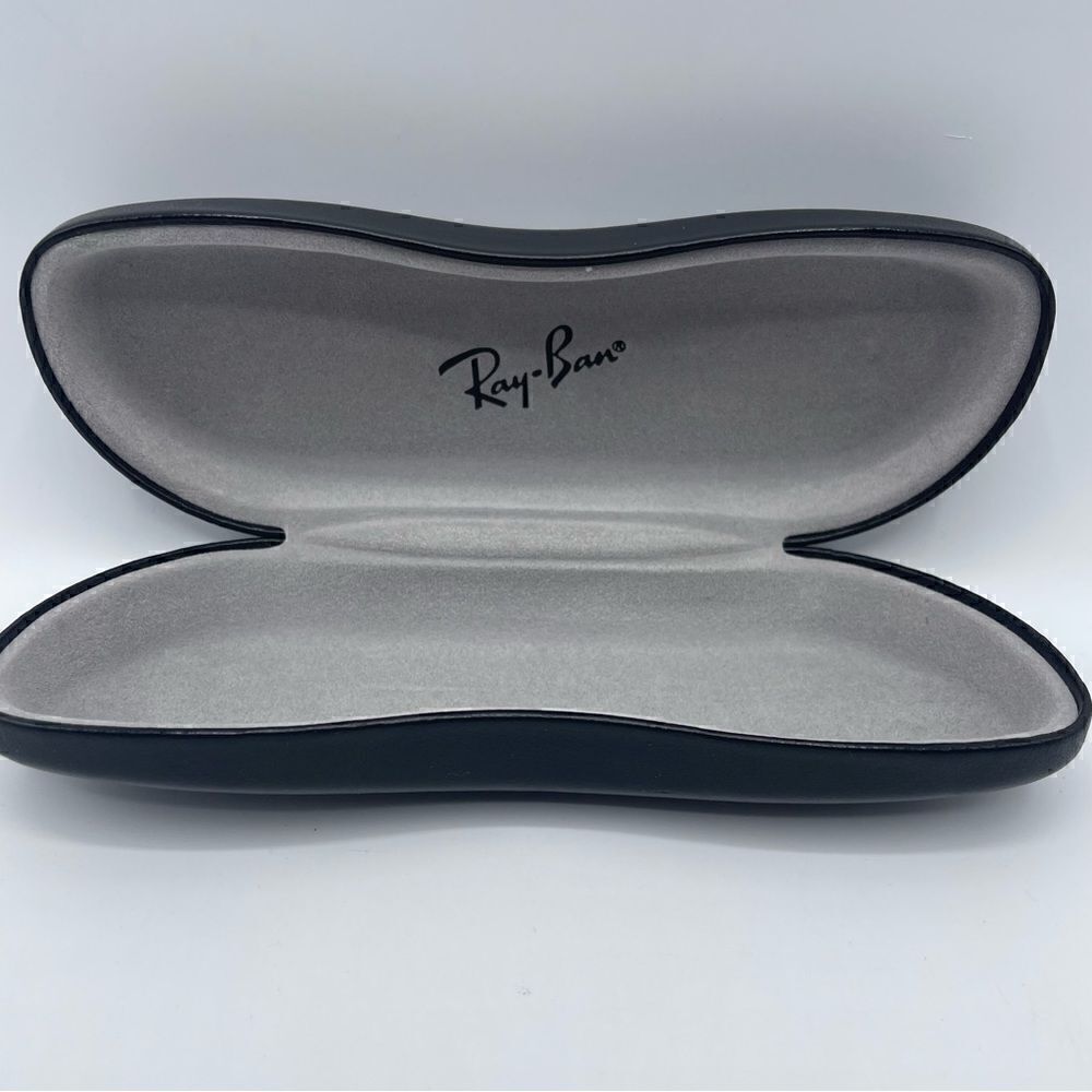 Rayban clamshell hard case for glasses - Picture 5 of 5